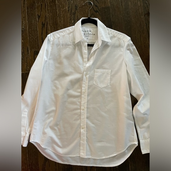 Frank & Eileen Tops - Frank & Eileen Perfect White Button Up Shirt Size Small
